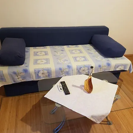 Πανσιόν Angela 3*