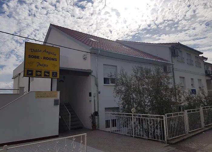 ゲストハウス Angela 3*