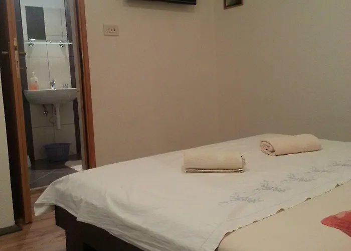 ゲストハウス Angela