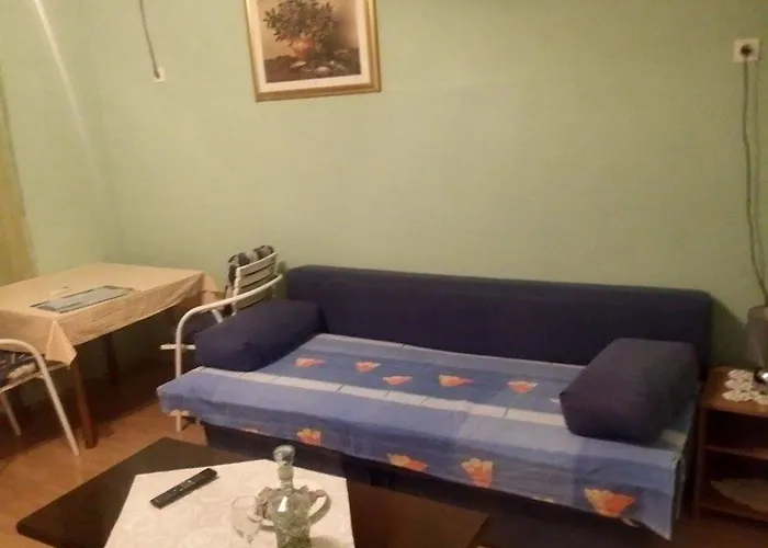 Πανσιόν Angela 3*