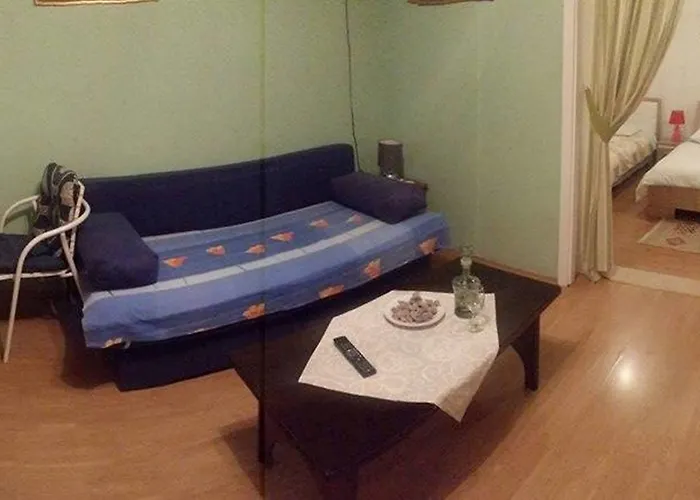 ゲストハウス Angela