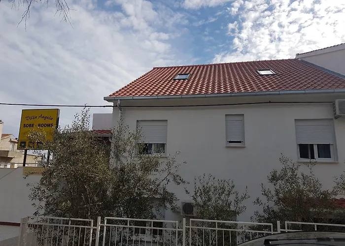 Πανσιόν Angela Σπλιτ