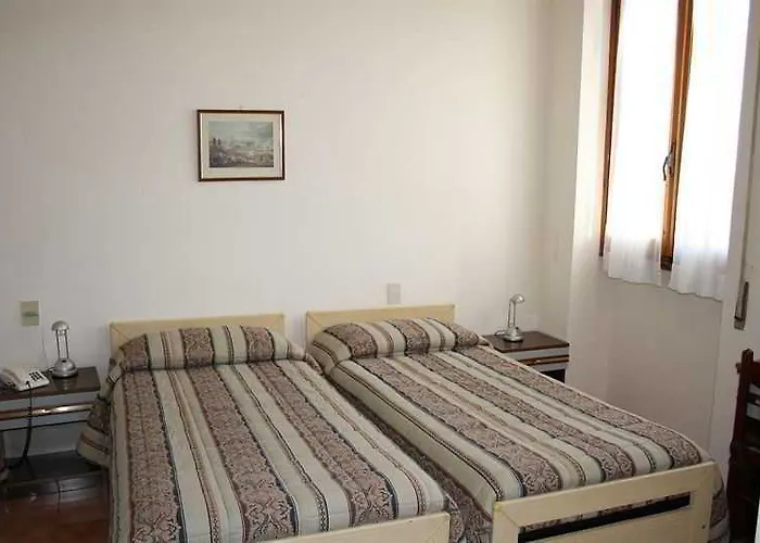 Angela Πανσιόν