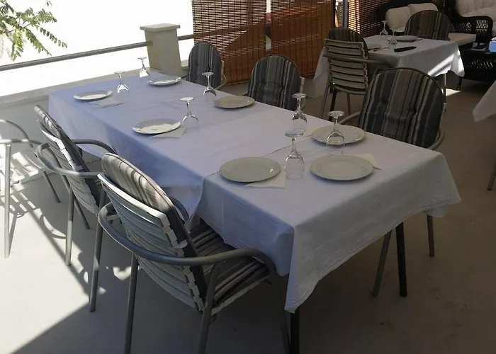 ゲストハウス Angela