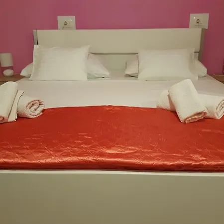 Angela Konukevi Split